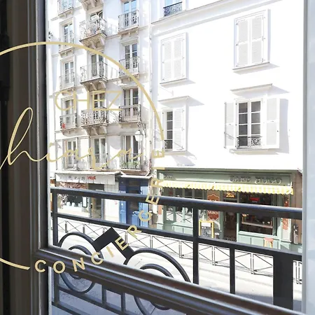 Apartment Place Des Vosges Chic&cultural Paris