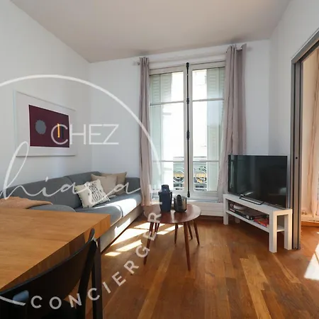 Apartment Place Des Vosges Chic&cultural Paris