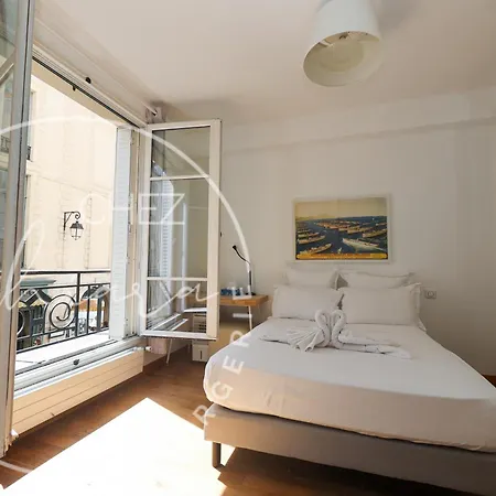 Place Des Vosges Chic&cultural * Parijs